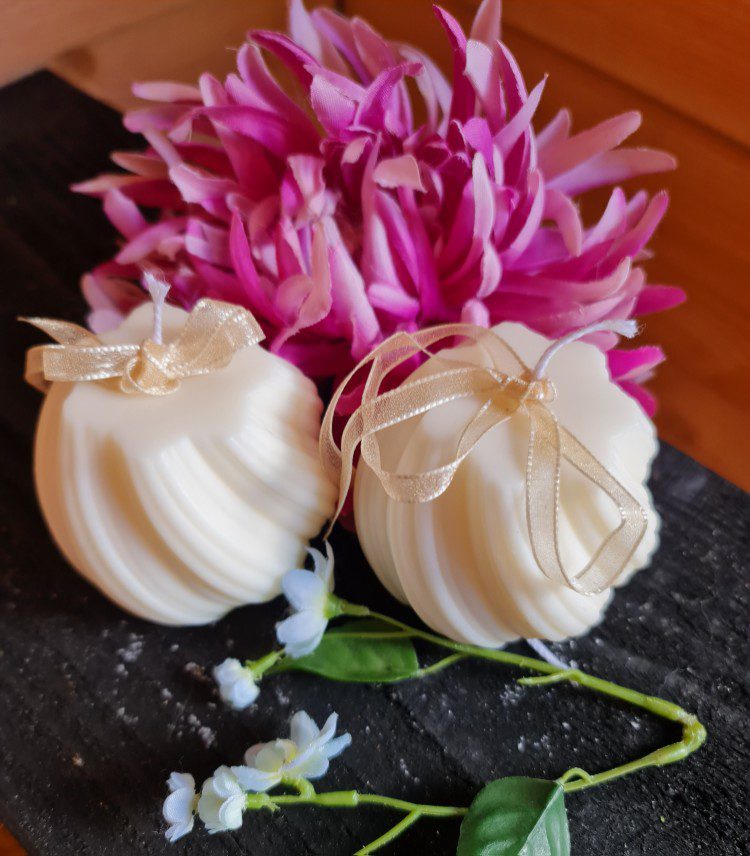 2 stuks Handgemaakte geurende soja kaarsen - bollige vorm - elegante geur - ecologische wax 2x170gr