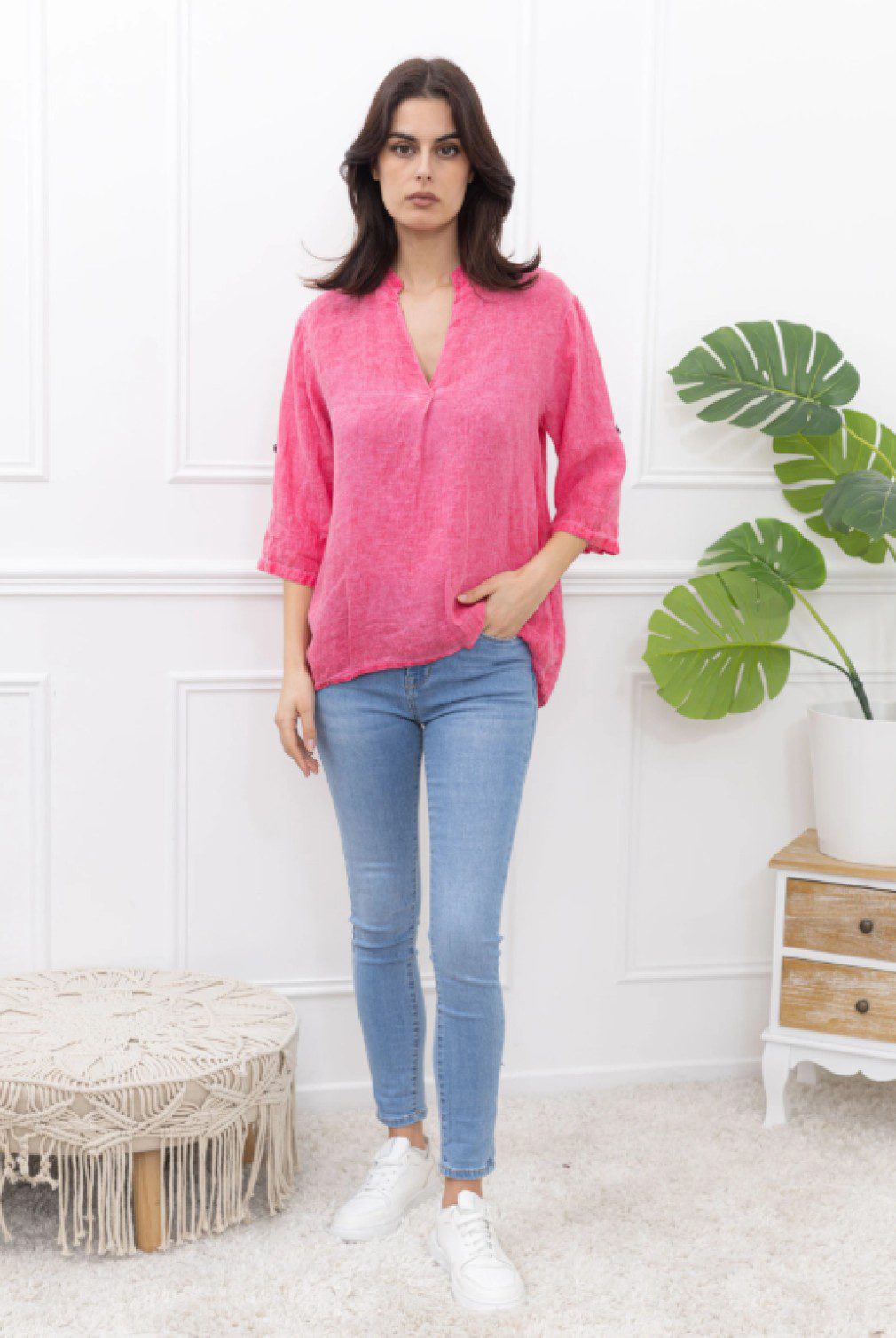 Blouse van puur gewassen linnen met v-hals  – oprolbare 3/4 mouwen - FUCHSIA - Maat M