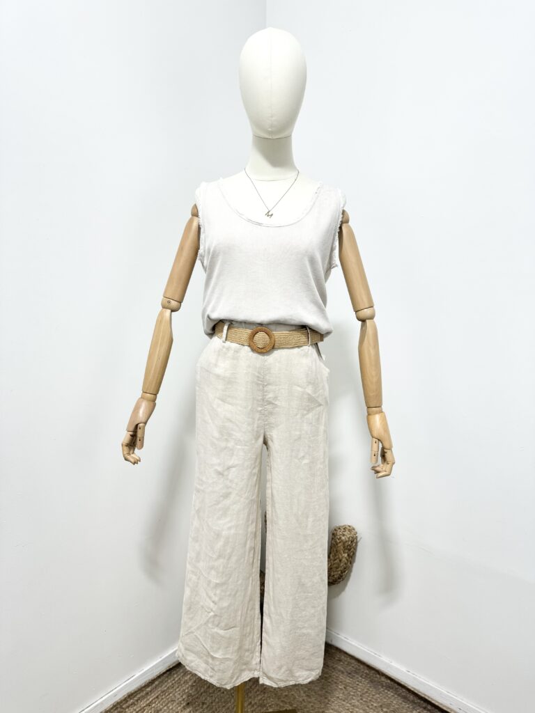 Linnen broek met een rieten ceintuur en zijzakken - elastische talie - kleur BEIGE - maat 38/40
