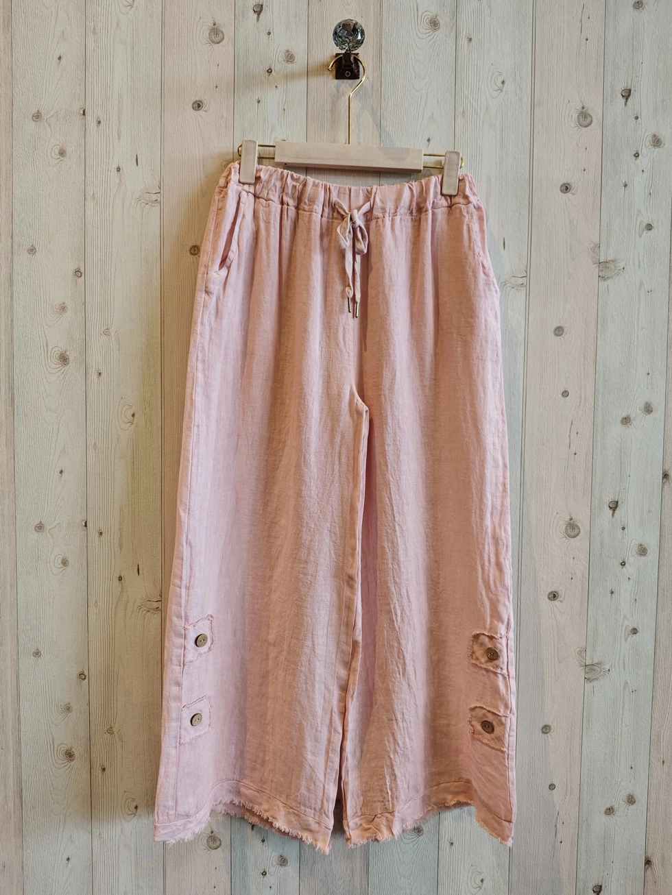 Linnen broek met elastische talie en zijzakken - knoppen op de pijpen -  BABY ROZE - maat 42