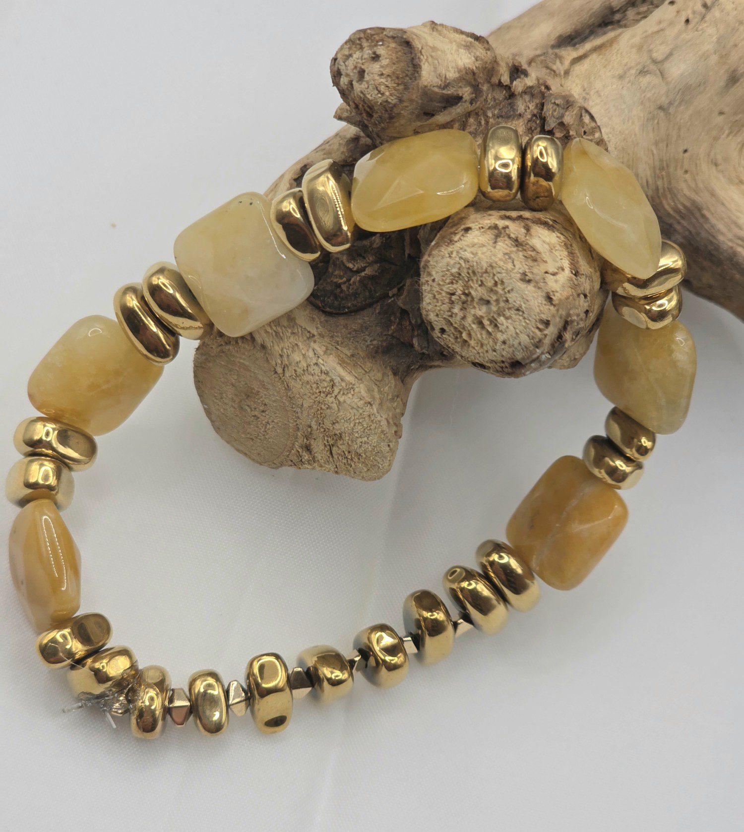Handgemaakte Citrien edelsteen - kristal kralen - armband - vergulde hematiet - elegant en modern