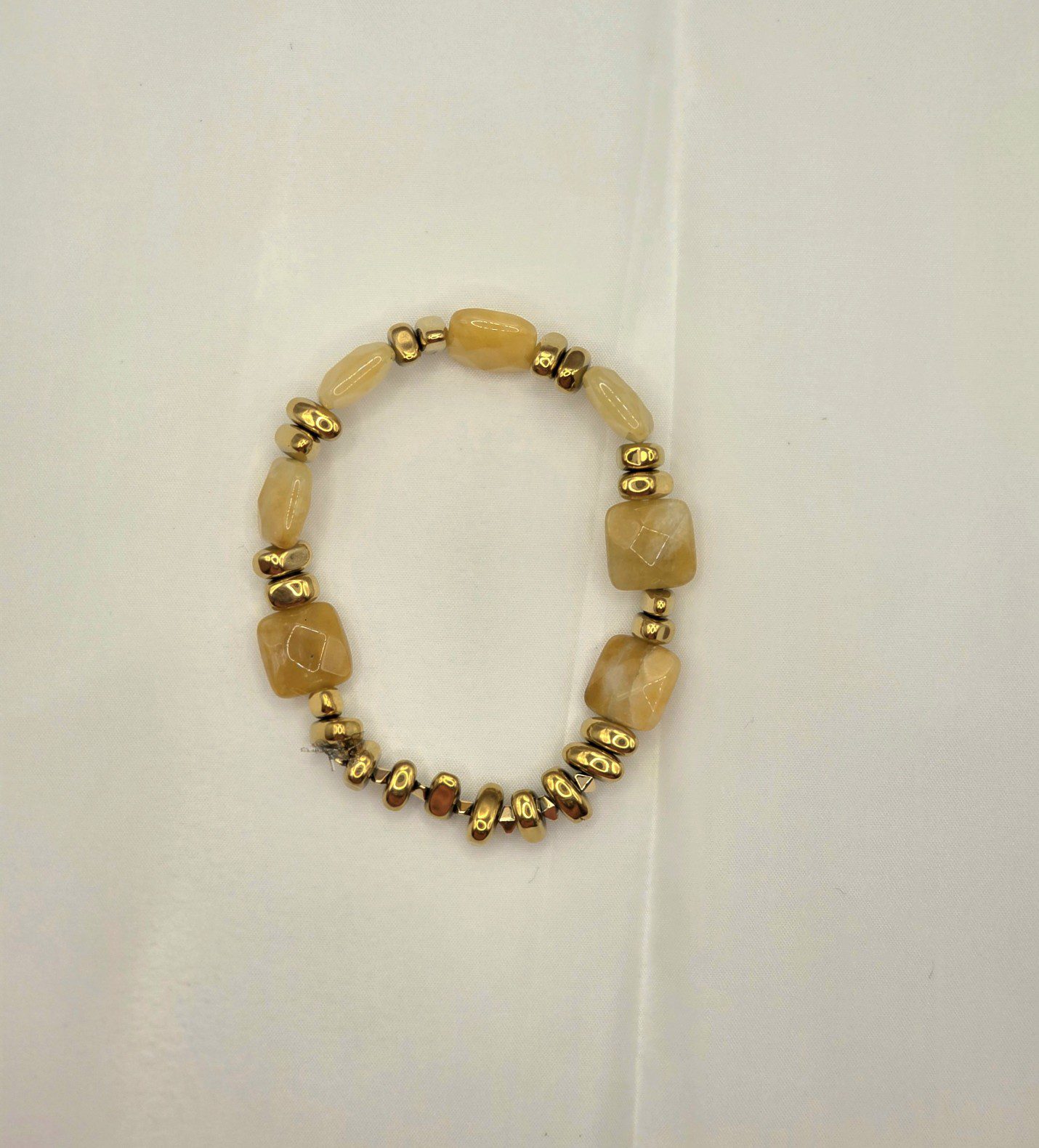 Handgemaakte Citrien edelsteen - kristal kralen - armband - vergulde hematiet - elegant en modern
