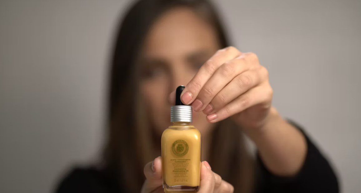 LaChinata Revitaliserende en verlichtende dag olie voor gezicht - rozenbottel, olijfolie, kukui olie 50ml