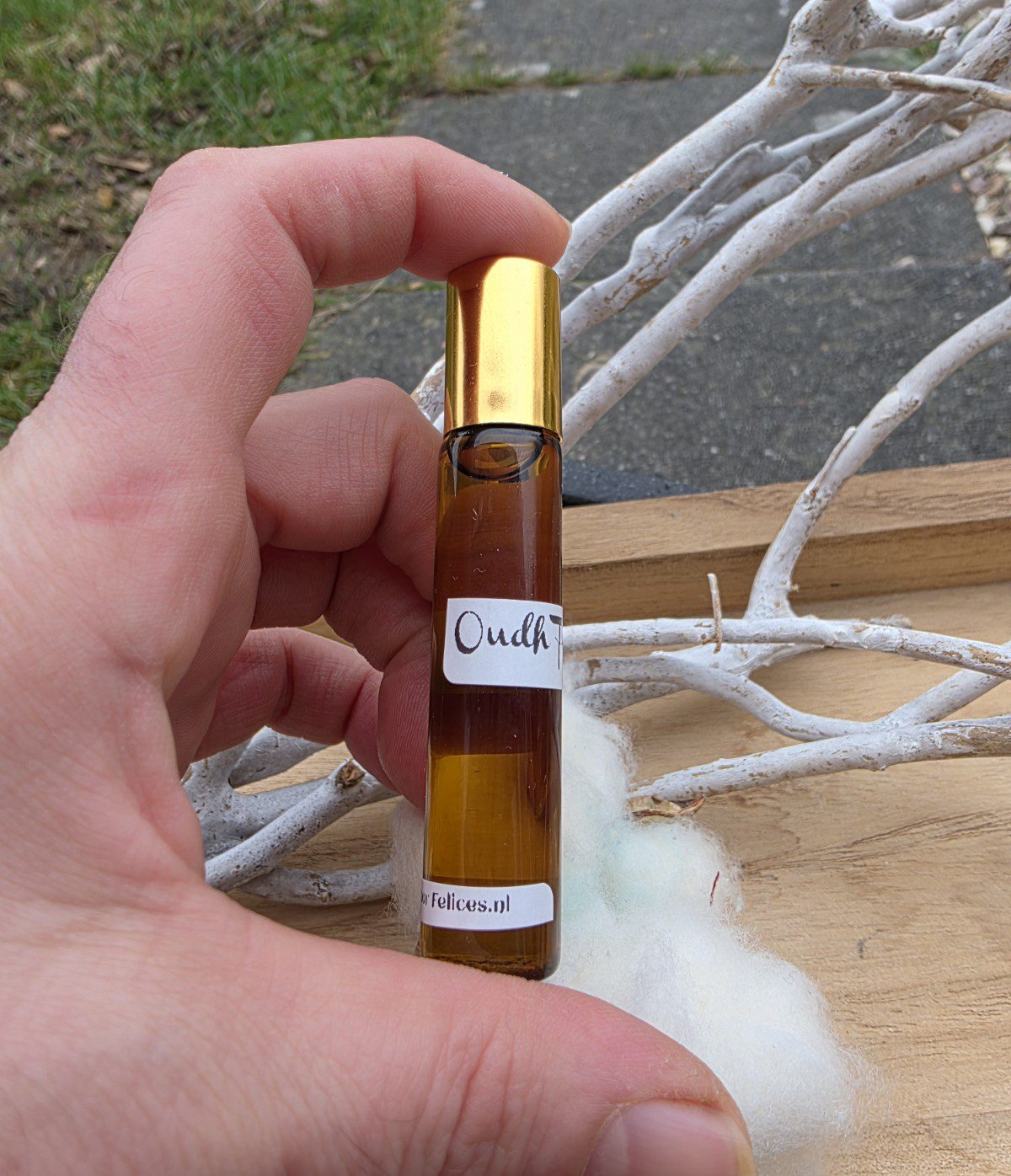 Handgemaakte roll-on parfum olie OUDH en PATCHOULI - agathout - vetiver - ceder - palmarosa 10ml