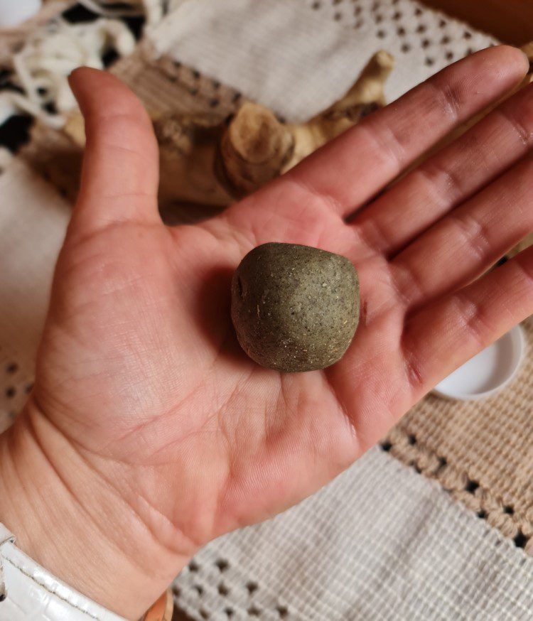 Handgemaakte milde Salie gezicht bar reiniger - scrub - ruw materialen - simpel formule - ecologische 20gr