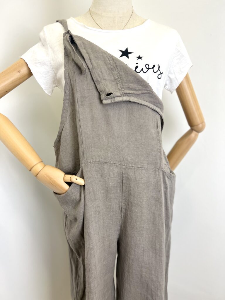 100% Linnen jumpsuit met verstelbare schouderbanden - voor zakken - kleur TAUPE - maat 38/40