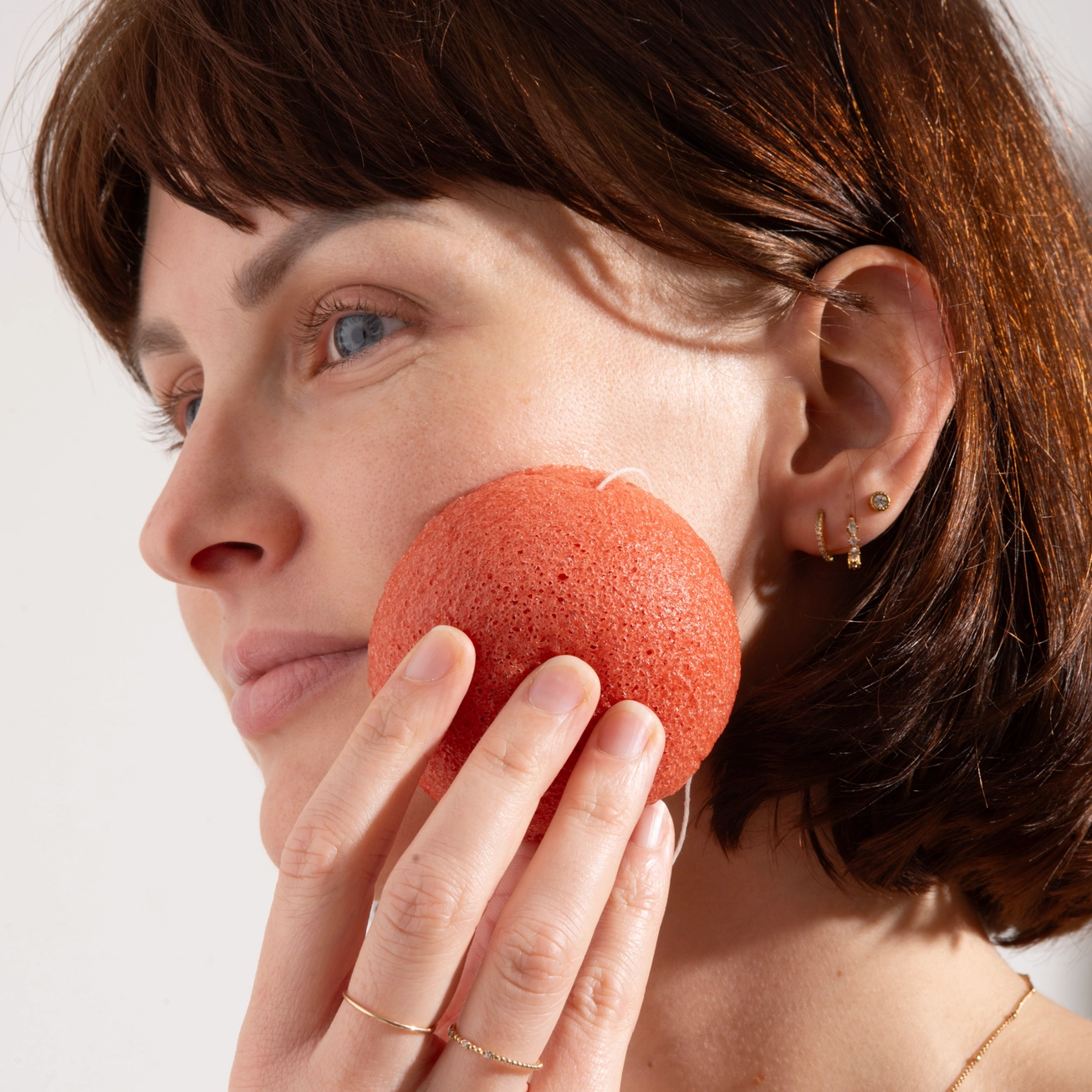 Konjac gezicht spons met rode klei - plantaardige en biologisch afbreekbare spons 1st