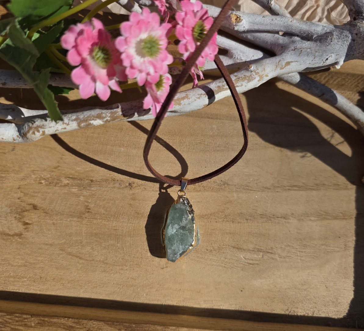 Handgemaakte edelsteen ketting met ruwe Jade - lange ketting - suède koord - Afbeelding 3