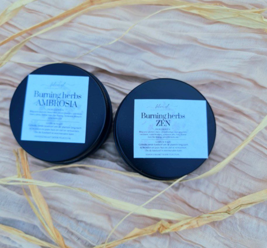 2 potten Handgemaakte losse wierook - bloemen en kruiden - zuivering van de lucht - helderheid en vrijheid 2st