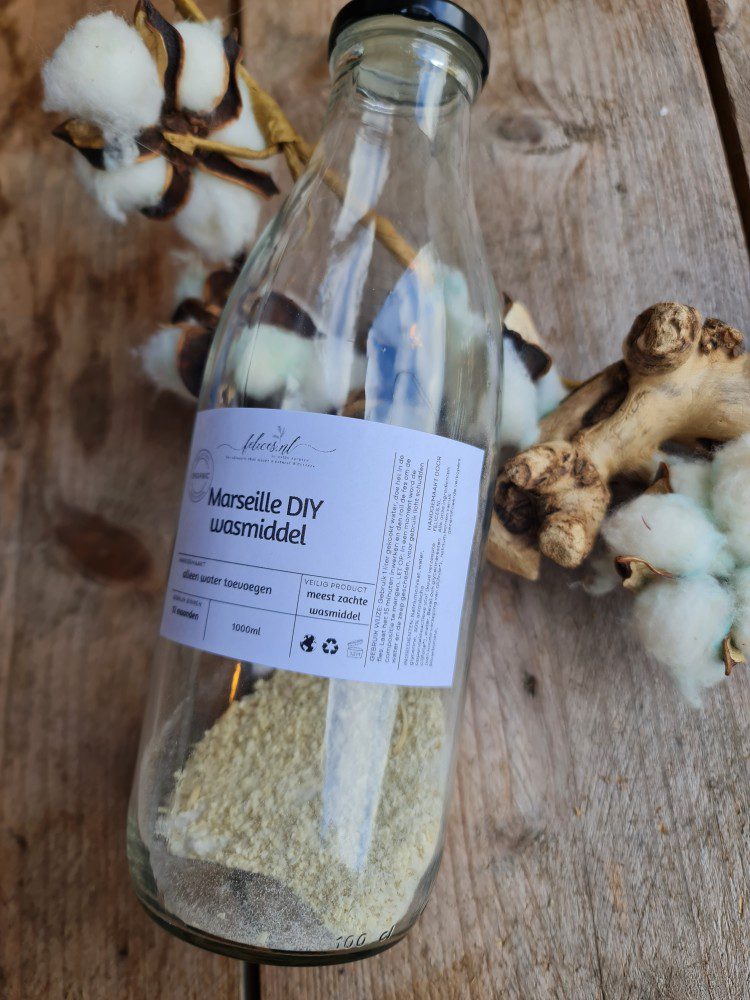 Organische Marseillezeep vlokken klaar voor afwas - milieu vriendelijk - puur - schone was - baby was 1lt