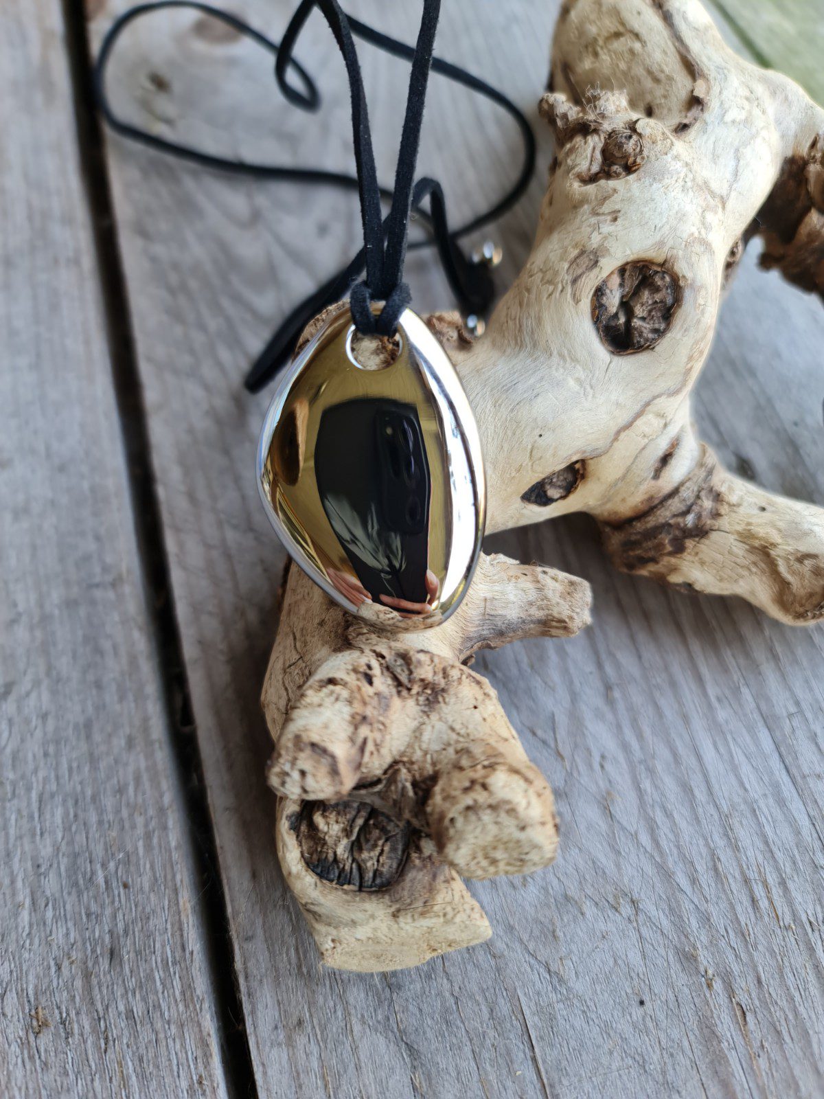 Chique Zilver ketting - zwarte koord - midden lengte - zilverkleurig roestvrij hanger 1st