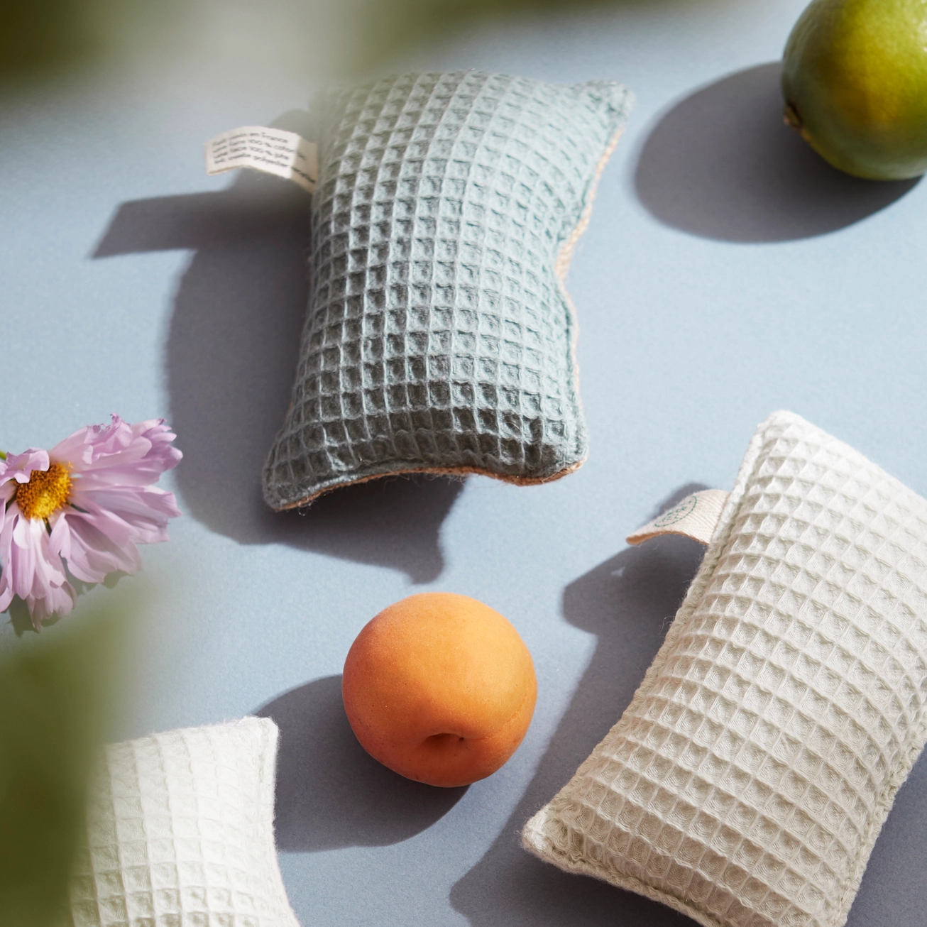 Ecologische handgemaakte Wasbare spons van biologisch katoen en jute - Zacht en licht schurend 1st